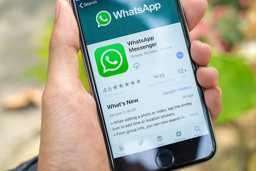 WhatsApp End to End Encryption Is Not Always Secure